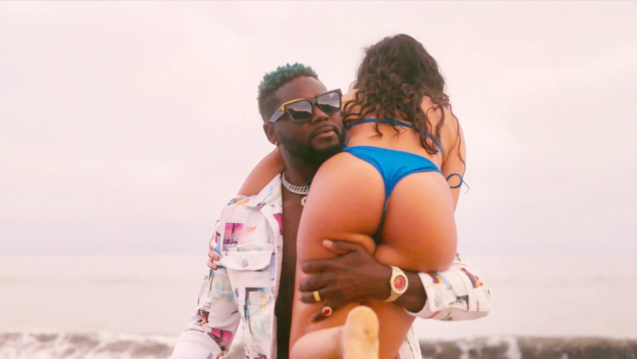 Siame OC ft. Yo Maps- Angelina (Music Video)