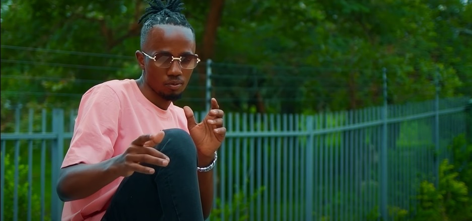 May C ft. Daelight – Tik Mp3