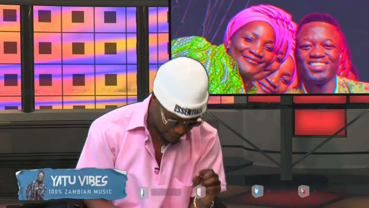Watch Vinchezo describe Bobby East as an intellectual,his heart break & His new joint