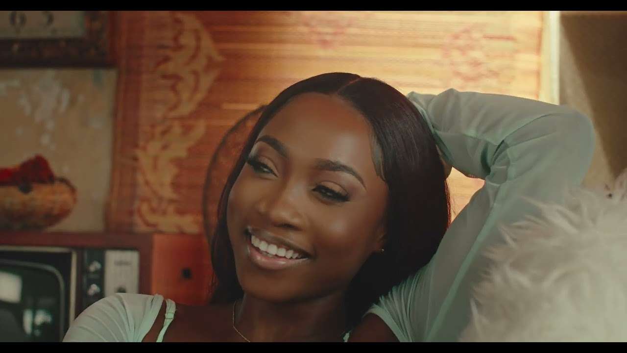 D Jay ft. Mr Eazi - Balance It Remix (Official Video)