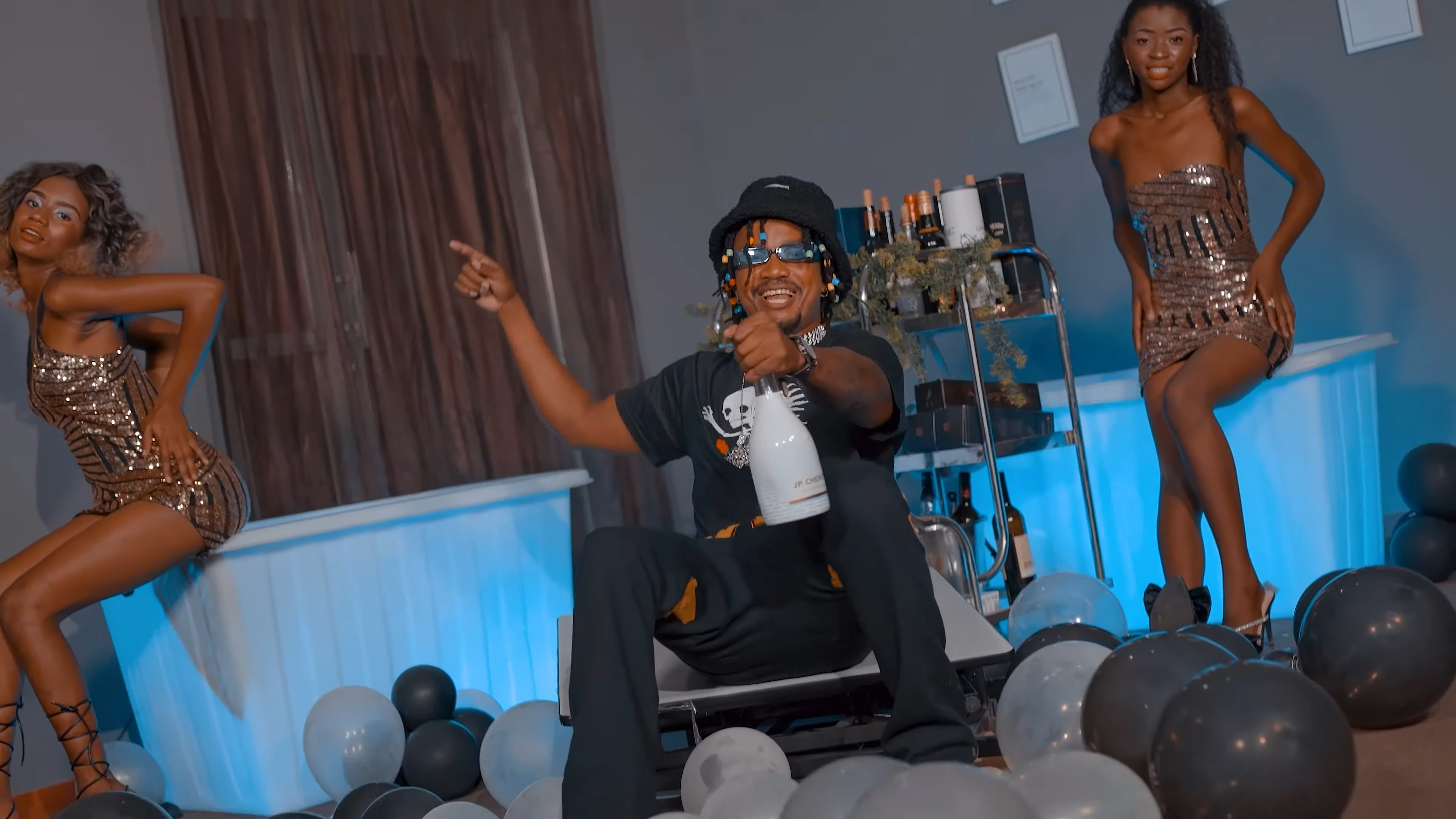 Dan Lu - No Money No Love Video