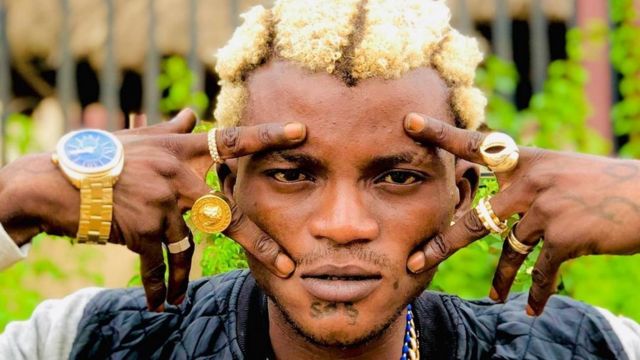 Popular Nigerian Artist Told Fans At Concert Not To Film Him Using Android Phones - Portable