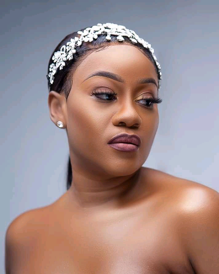 Thieves Break Into Mutale Mwanza's House Leaves Her Crying