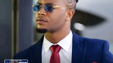 Vinchenzo Ft. Triple M & Kayz Adamz - Favorite Person Mp3