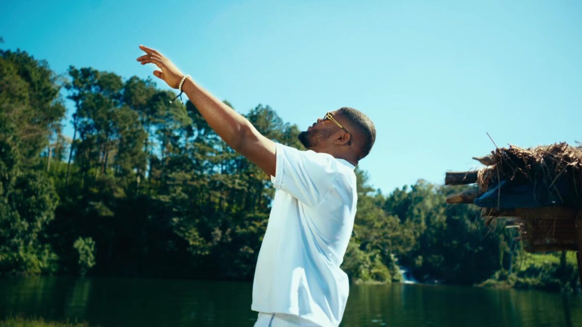 RealBwoy Morgan ft. Towela Kaira - Good Energy ( Official Visualizer)
