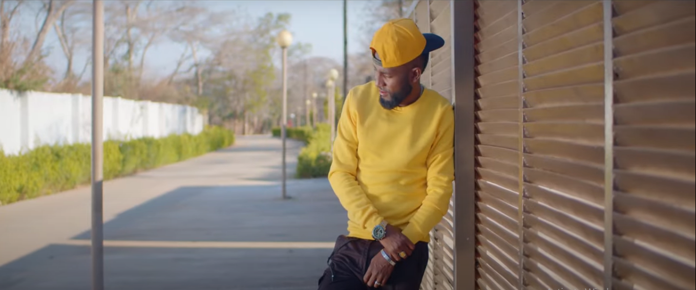 Afunika - Love me Back (Official Music Video)