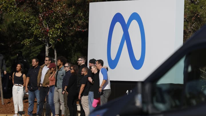 Facebook changes company name to Meta