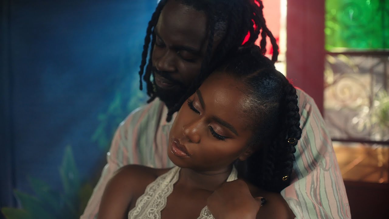 MzVee ft. Tiwa Savage - Coming Home (Official Video)
