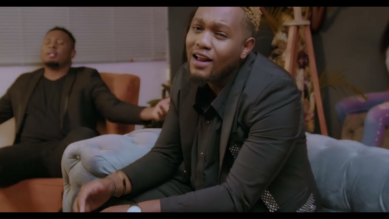 Kell Kay ft. Teddy - In Love ( Official Video)
