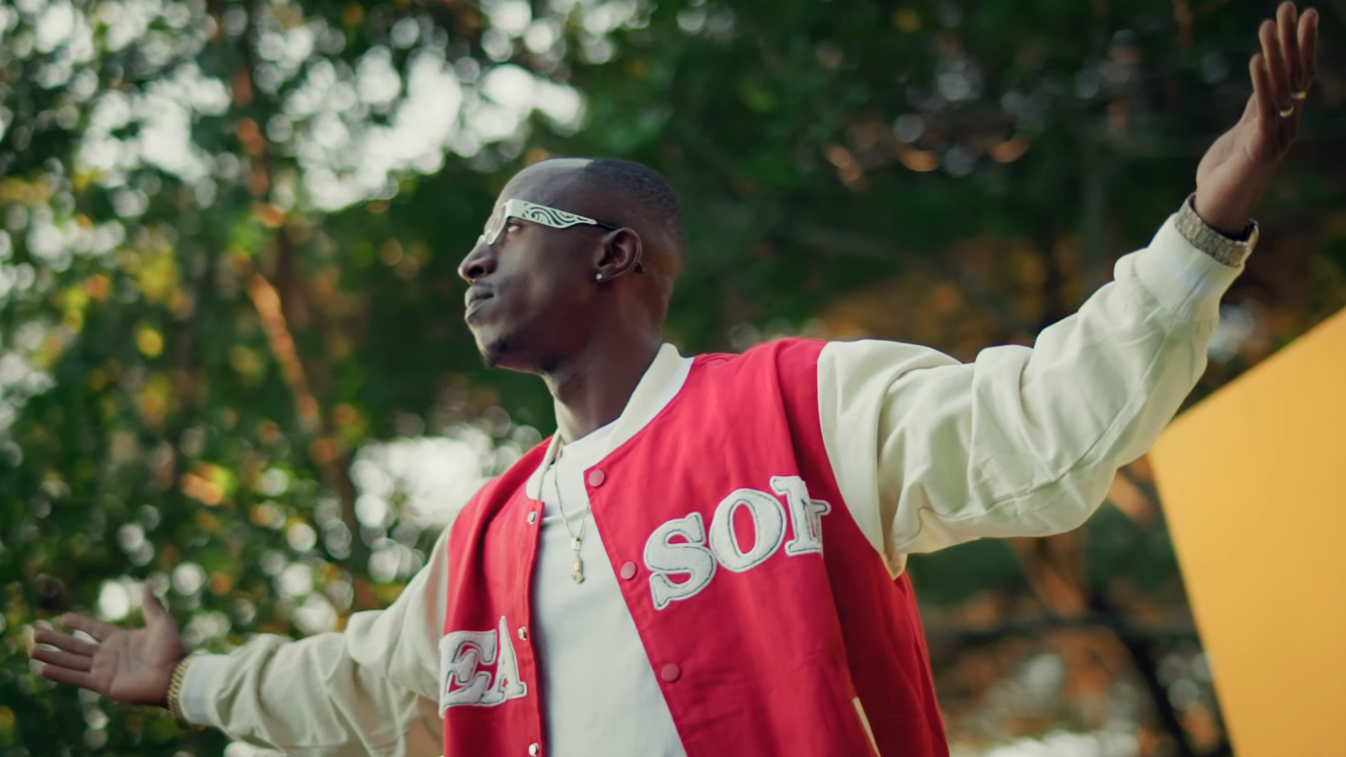 Macky 2 ft. Yo Maps – Teti Ndabe (Official Video)