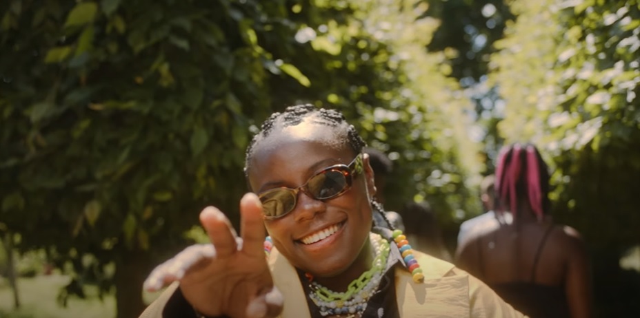 TENI – Little (Official Video)