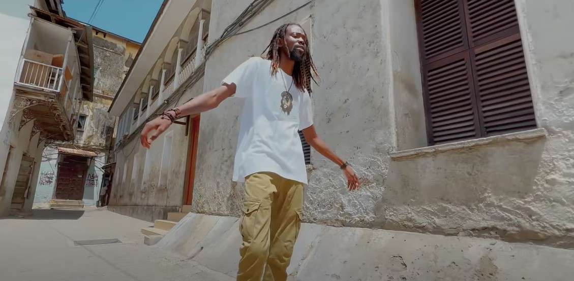 Jay Rox - Love Is Blinded