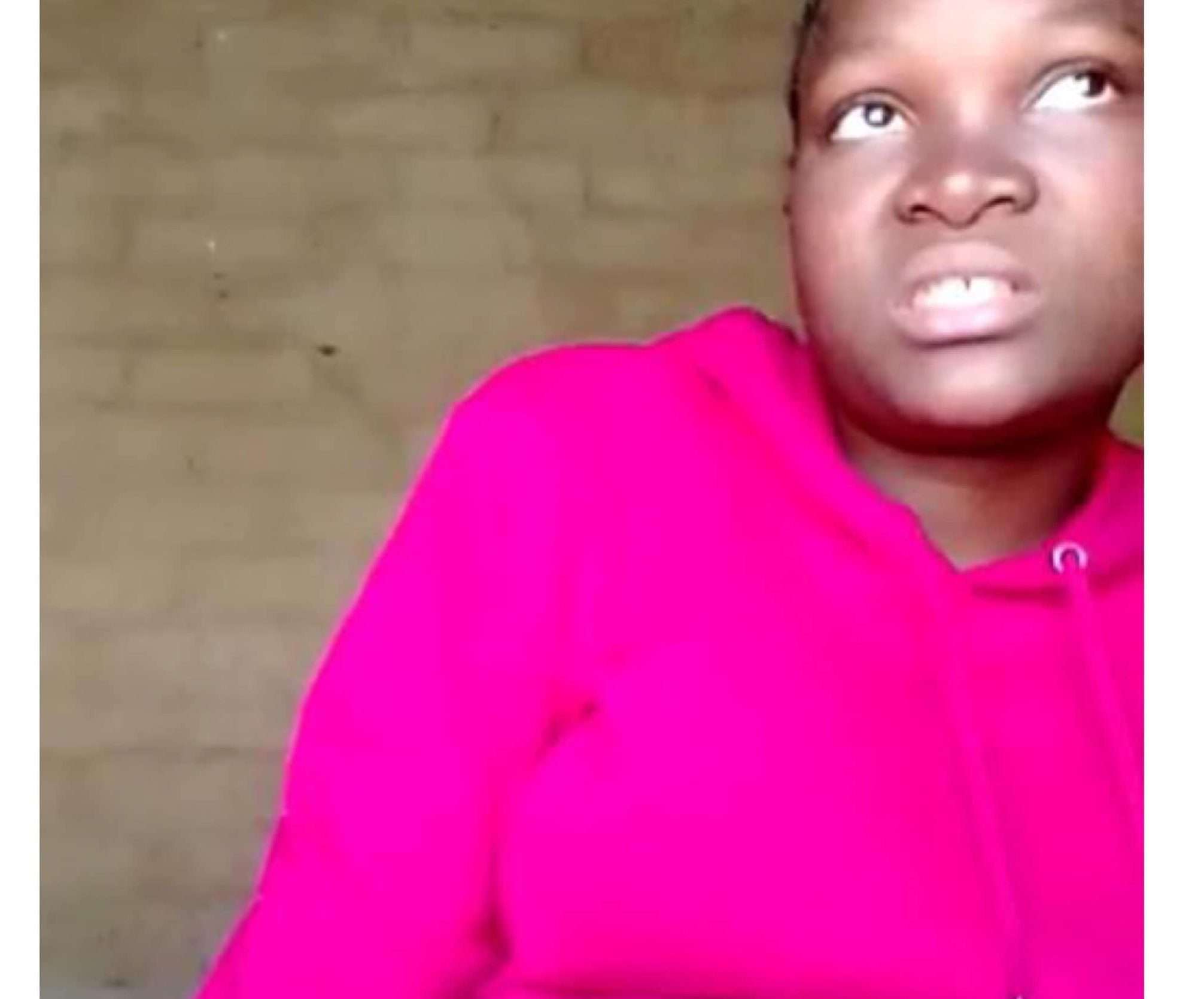 Juvenile le@ks video of d#ing herself with a bulb