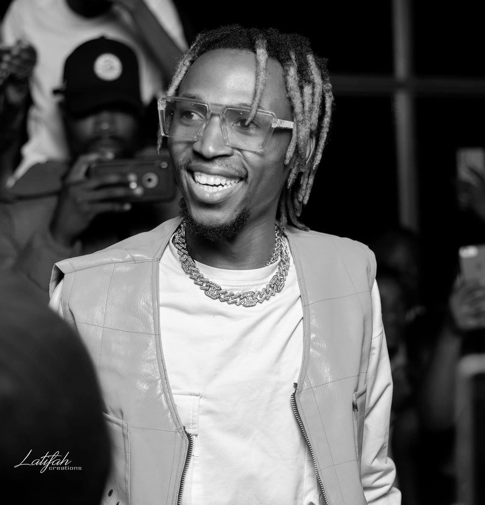 Yo Maps charges K81,688 for outdoor perfomance, See feature fee
