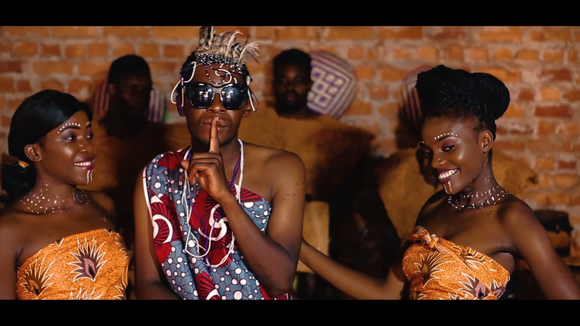 Muzo AKA Alphonso - Tuleumfwanafye (Official Video)