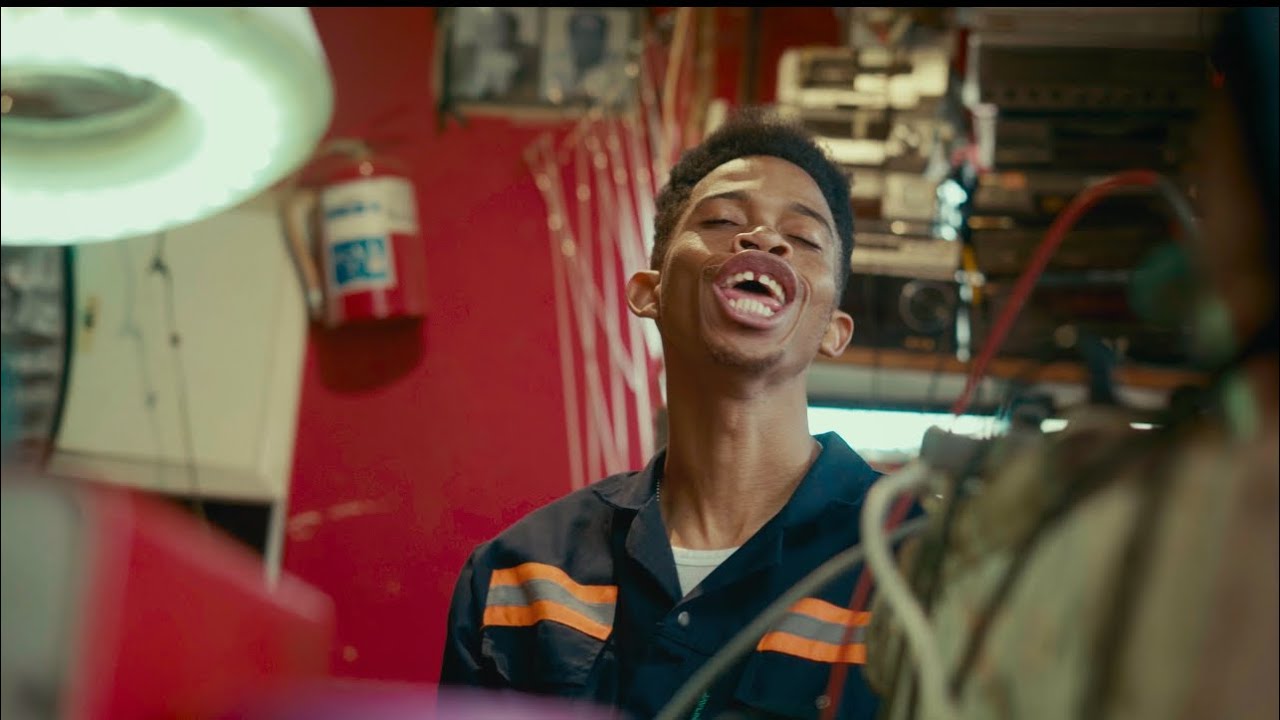 William Last KRM ft. Robot Boii & Makwinja - Haaikhona Man Video