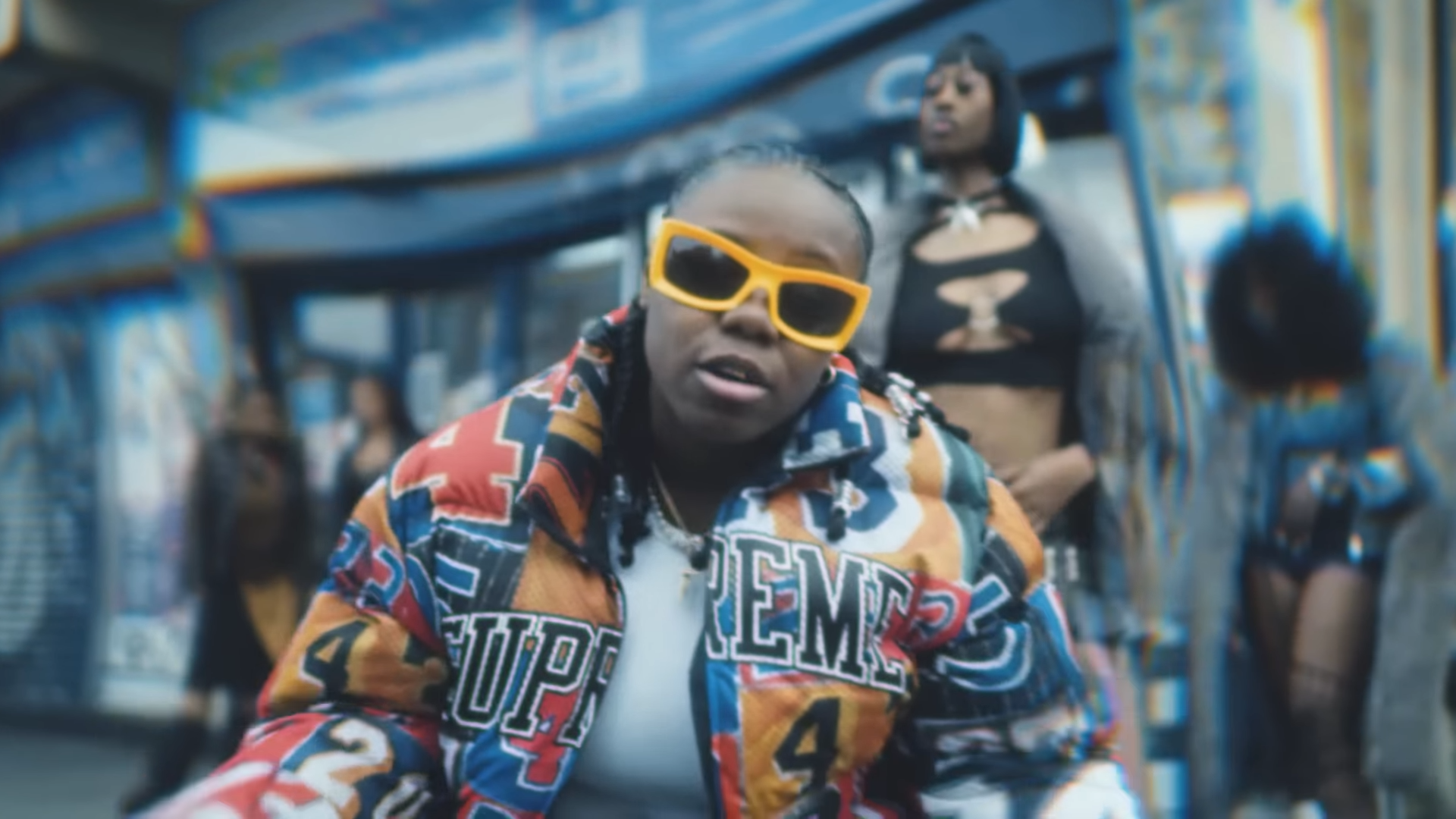 Teni - No Days Off Video