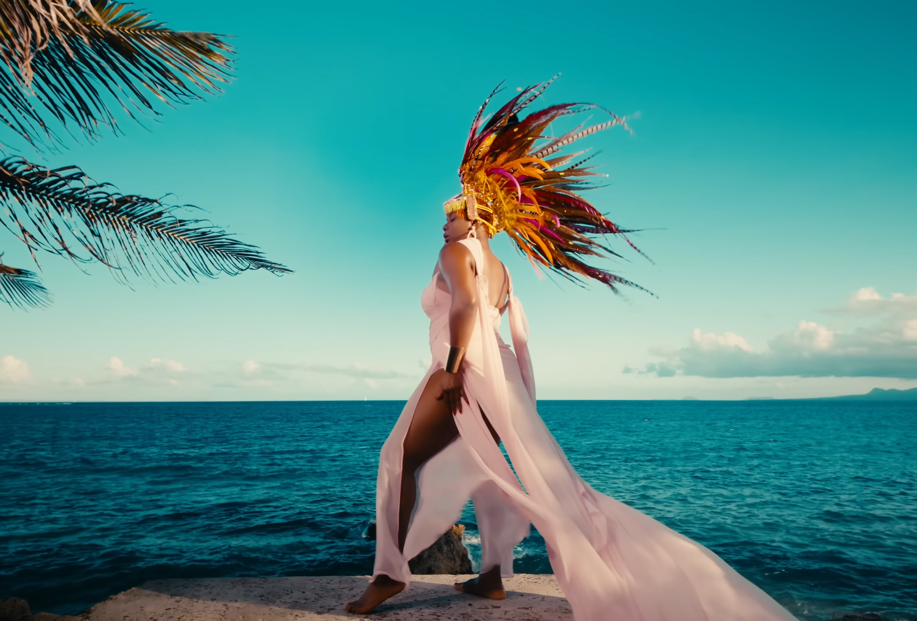 Yemi Alade - Fear Love Video