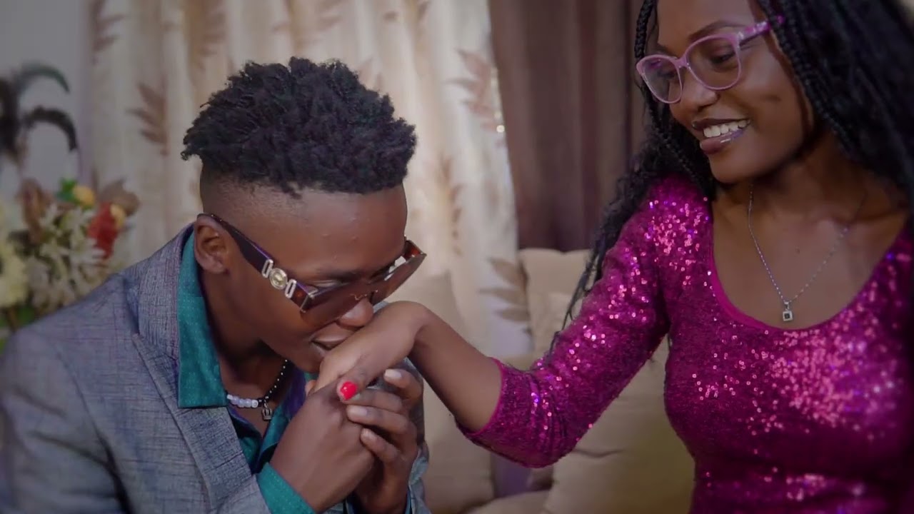 Waxy Kay - M'dalitso Video