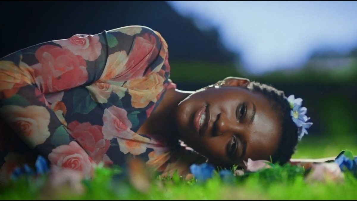 Emily Hakoola - Sunsets Video