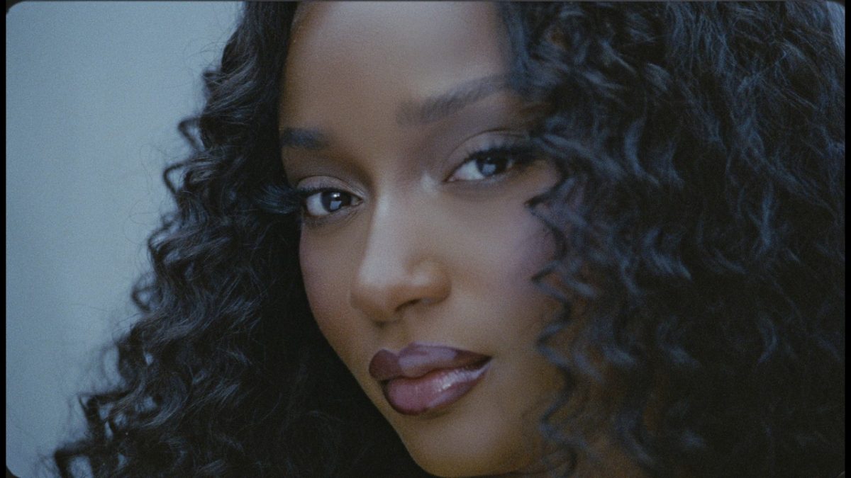 Ayra Starr ft. Giveon - Last Heartbreak Song Video