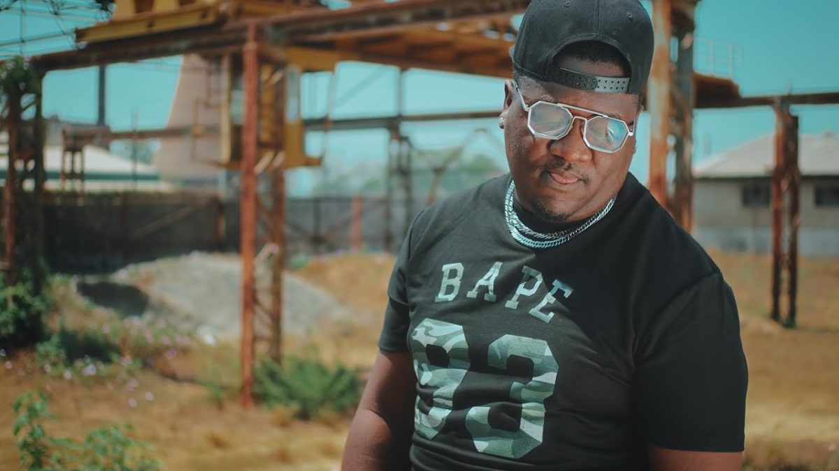 Kiss B Sai Baba ft. YoungBeatz – Kamonganibena Video