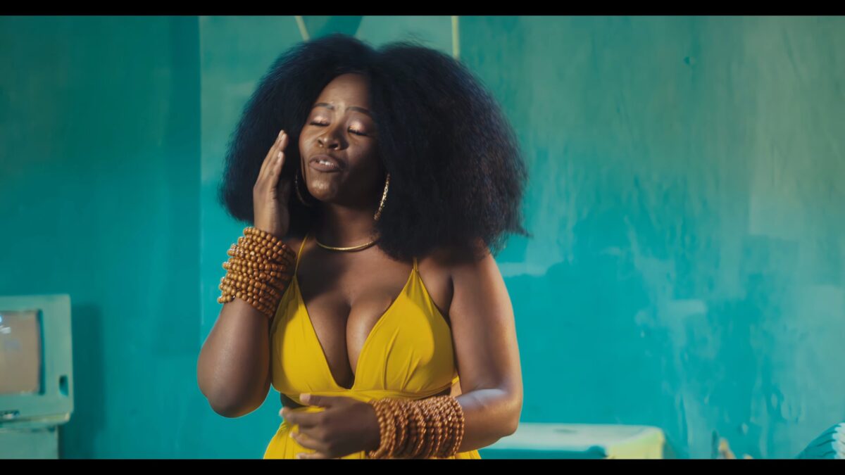Chile One ft. Wezi - Love Is A Beautiful Thing Video