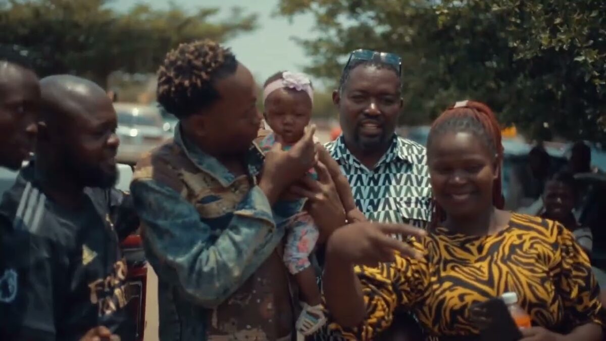 Y Celeb – Comment Video