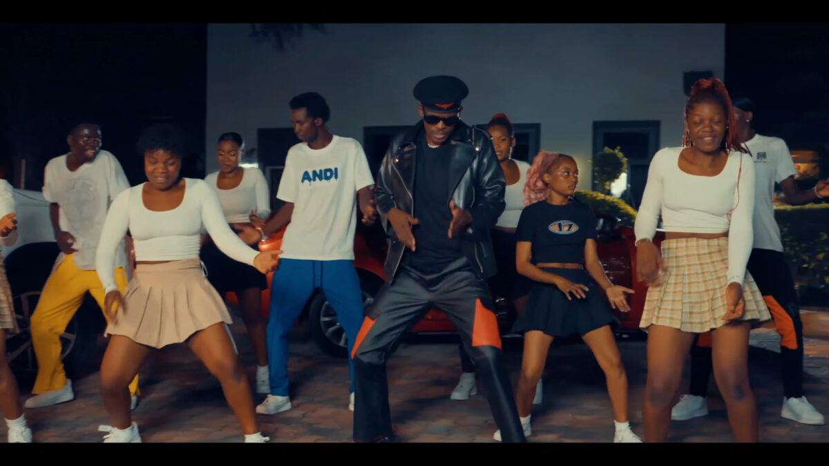 Mr Crown ft. Chile One MrZambia - Come Over Video