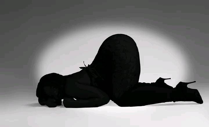 Deborah ft Vinchenzo M'bale - Babili (Official Video)