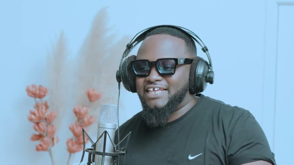 Mag44 ft. Christine Nkole - So Chabe (Visulizer)